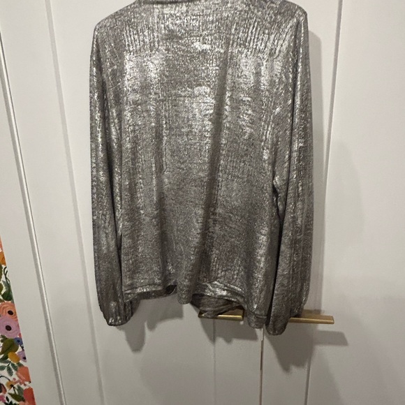 NWT ANTHROPOLOGIE Women’s Metallic Wrap Top XL - Picture 5 of 5